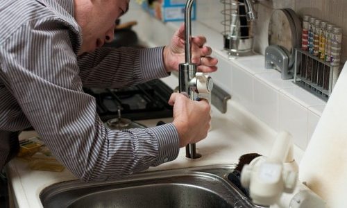 Servizi efficienti di idraulico